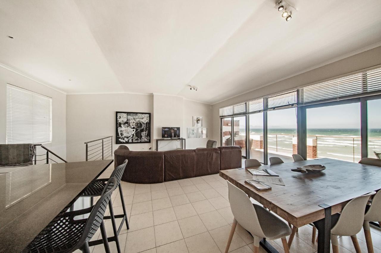 Surferscorner Self Catering Apartments Muizenberg Esterno foto