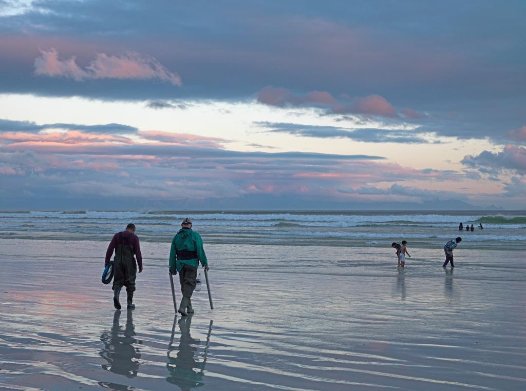 Surferscorner Self Catering Apartments Muizenberg Esterno foto