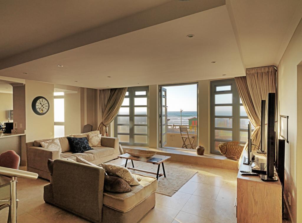 Surferscorner Self Catering Apartments Muizenberg Esterno foto