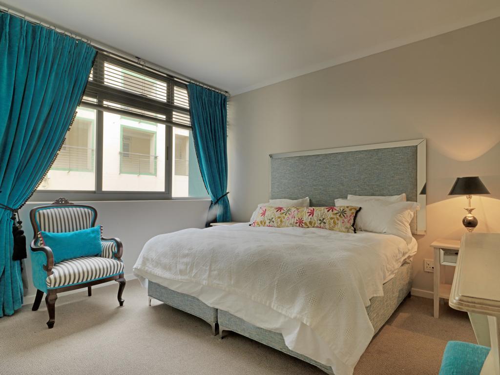 Surferscorner Self Catering Apartments Muizenberg Esterno foto