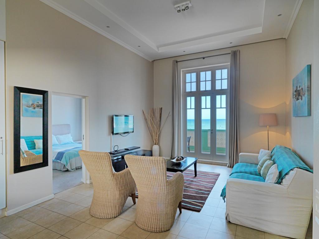 Surferscorner Self Catering Apartments Muizenberg Esterno foto