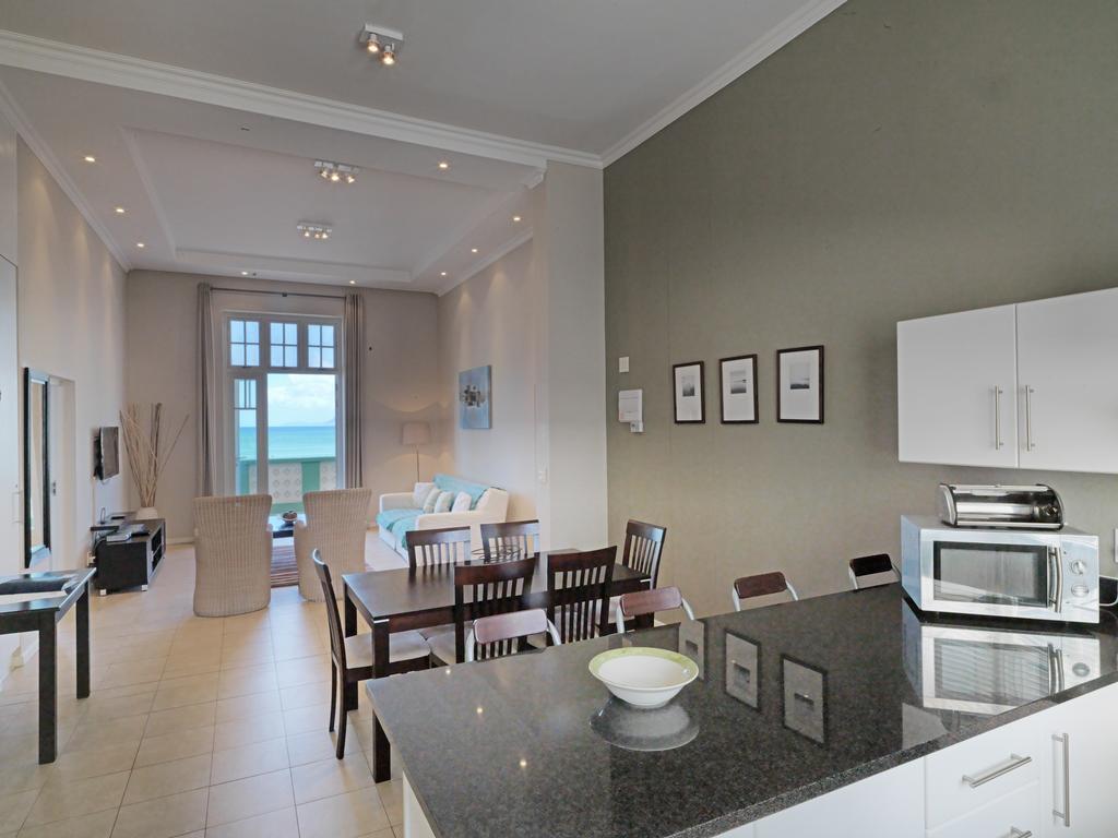 Surferscorner Self Catering Apartments Muizenberg Esterno foto